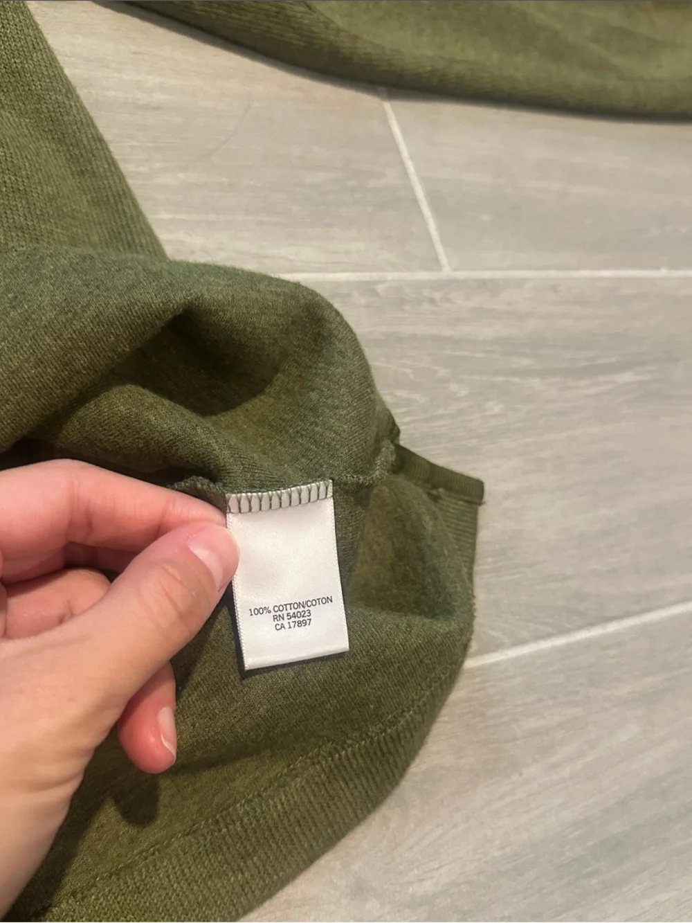 Banana Republic Men's Olive Green Long Sleeve Crew Sweater